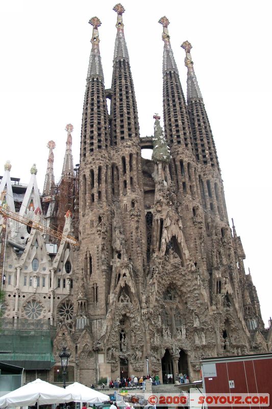 Fachada del nacimiento - façade de la nativité
Sagrada Familia - coté réalisé par Gaudi
Mots-clés: Barcelona Barcelone Catalogne Espagne Gaudi La Ciutadella Mercat Boqueria Parc Güell Sagrada Familia