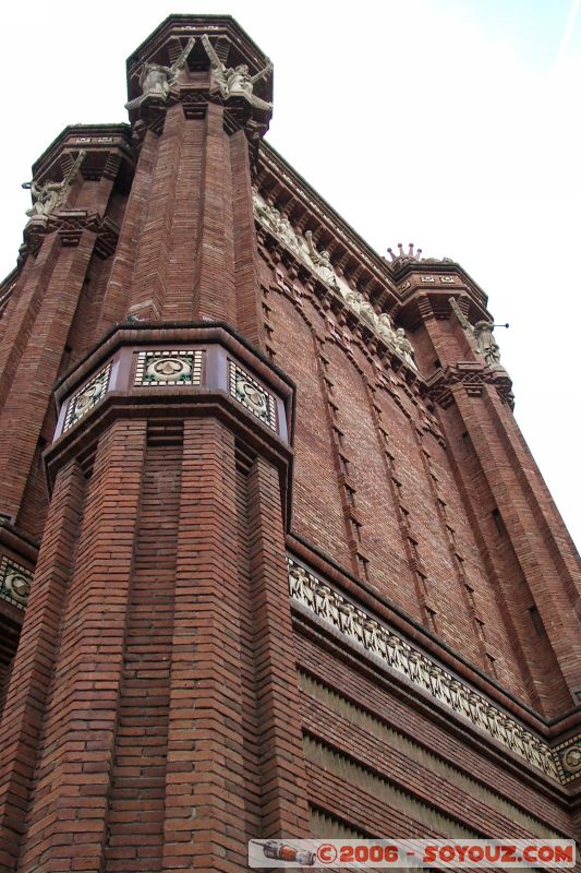 Arc de Triomf
Mots-clés: Barcelona Barcelone Catalogne Espagne Gaudi La Ciutadella Mercat Boqueria Parc Güell Sagrada Familia