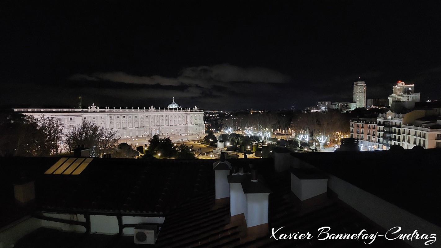 Madrid by Night - Plaza de Oriente - Palacio Real
Mots-clés: ESP Espagne geo:lat=40.41745779 geo:lon=-3.71143430 geotagged Madrid Opera Central Palace Hotel Nuit Plaza de Oriente Palacio Real Teatro Real Edificio Espana Torre de Madrid