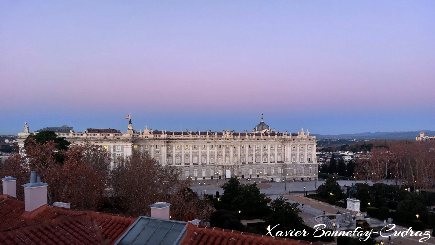 Madrid - Plaza de Oriente en la madrugada - Palacio Real
Mots-clés: ESP Espagne geo:lat=40.41749863 geo:lon=-3.71144235 geotagged Madrid Opera Central Palace Hotel Plaza de Oriente Palacio Real Blue Hour