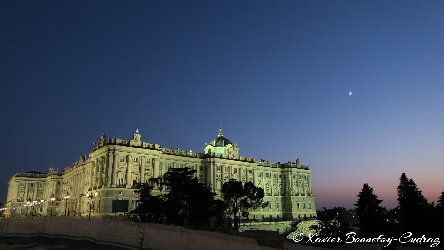 Madrid
Mots-clés: ESP Espagne geo:lat=40.42034645 geo:lon=-3.71312113 geotagged Madrid Opera Nuit Palacio Real Blue Hour sunset