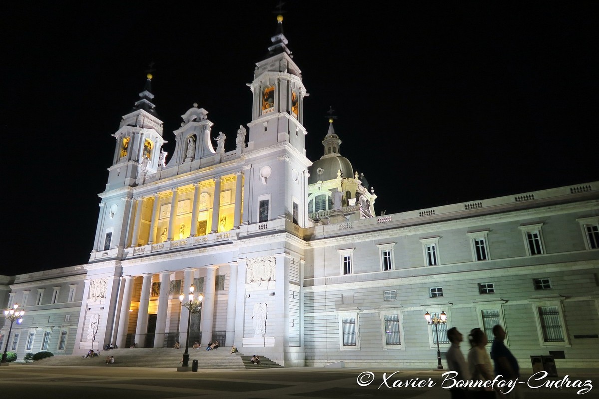 Madrid
Mots-clés: ESP Espagne geo:lat=40.41634360 geo:lon=-3.71455879 geotagged Madrid Palacio Nuit Catedral de Santa María la Real de la Almudena Eglise