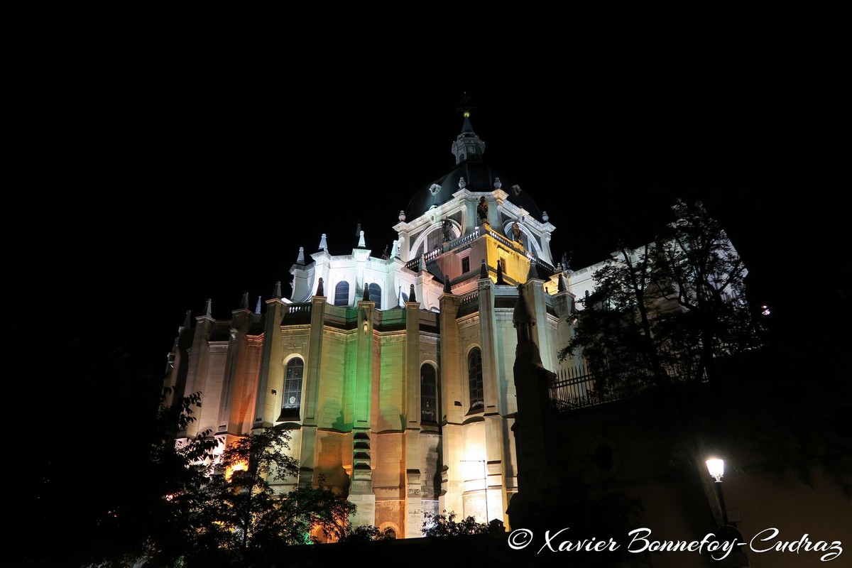 Madrid
Mots-clés: ESP Espagne geo:lat=40.41500317 geo:lon=-3.71447325 geotagged Madrid Palacio Nuit Catedral de Santa María la Real de la Almudena Eglise