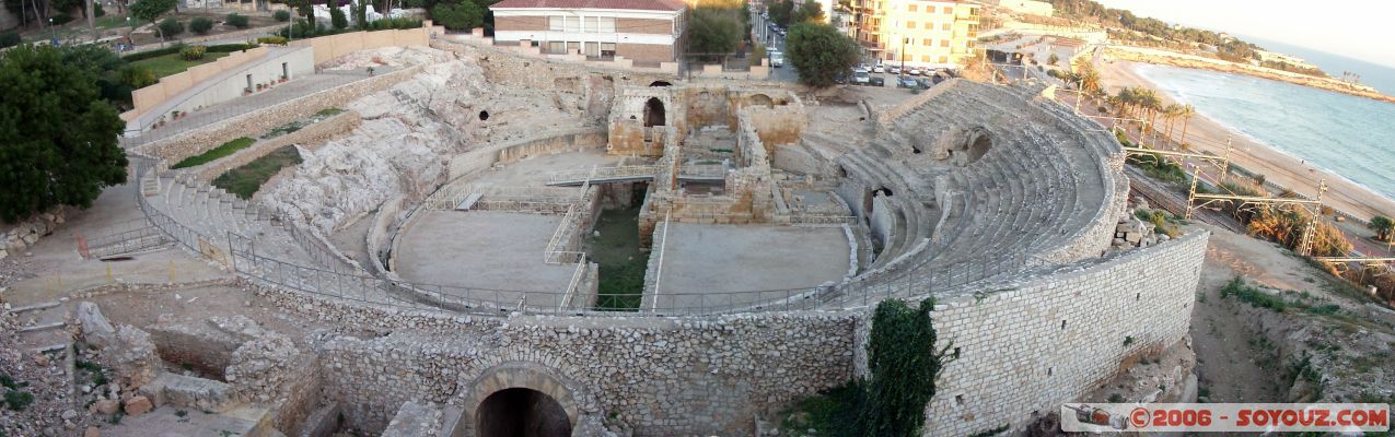 Amphithéâtre
Colonia Iulia Urbs Triumphalis Tarraco
Monument classé [url=http://http://whc.unesco.org/fr/list/875]Patrimoine Mondial de l'Humanité[/url]
Mots-clés: Catalogne Espagne Tarragona catedral cirque romain ruines theatre