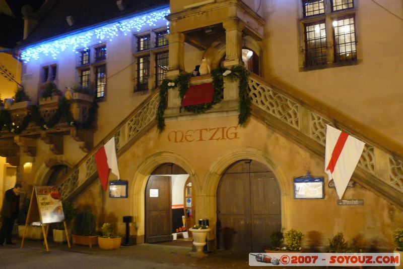 Molsheim - Decorations de Noel
Place de l'Hotel de Ville, 67120 Molsheim, France
Mots-clés: Nuit