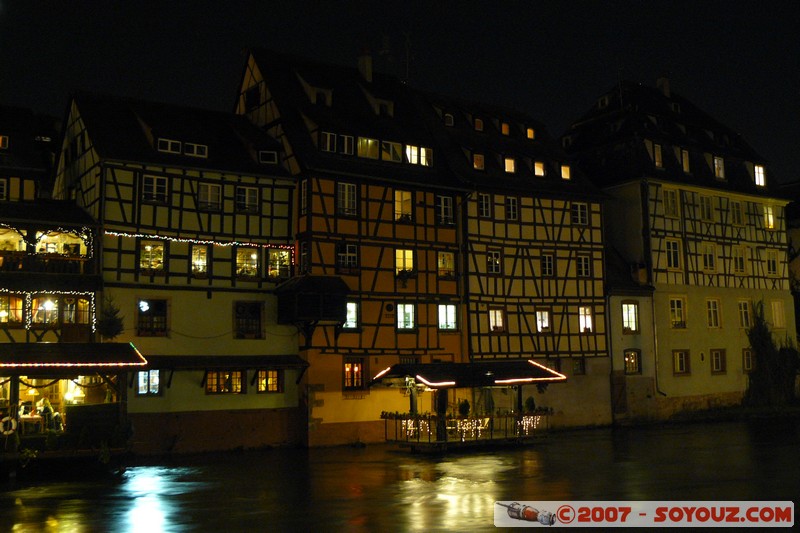Strasbourg - Petite France
Rue du Fosse des Tanneurs, 67000 Strasbourg, France
Mots-clés: Nuit