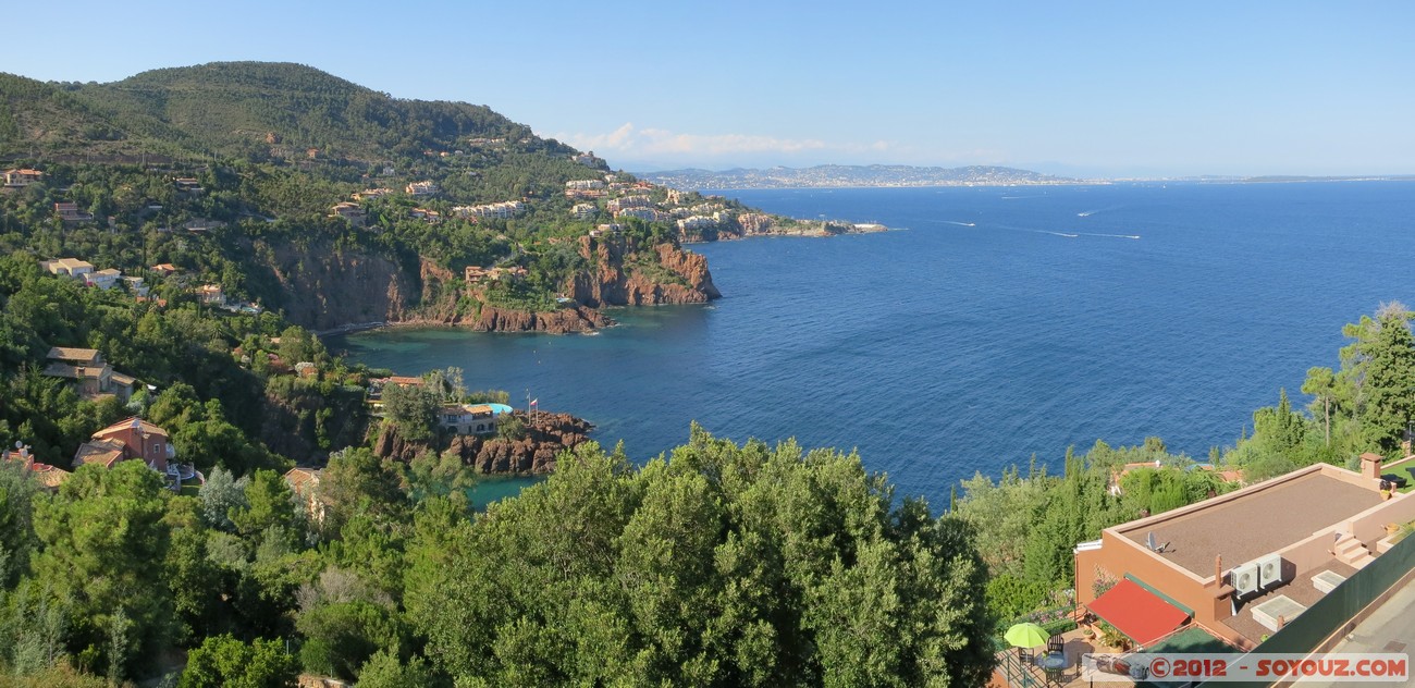 Massif de l'Esterel - panorama
Mots-clés: FRA France geo:lat=43.48763390 geo:lon=6.94572240 geotagged Miramar Provence-Alpes-CÃ´te d&#039;Azur ThÃ©oule-sur-Mer mer panorama Montagne