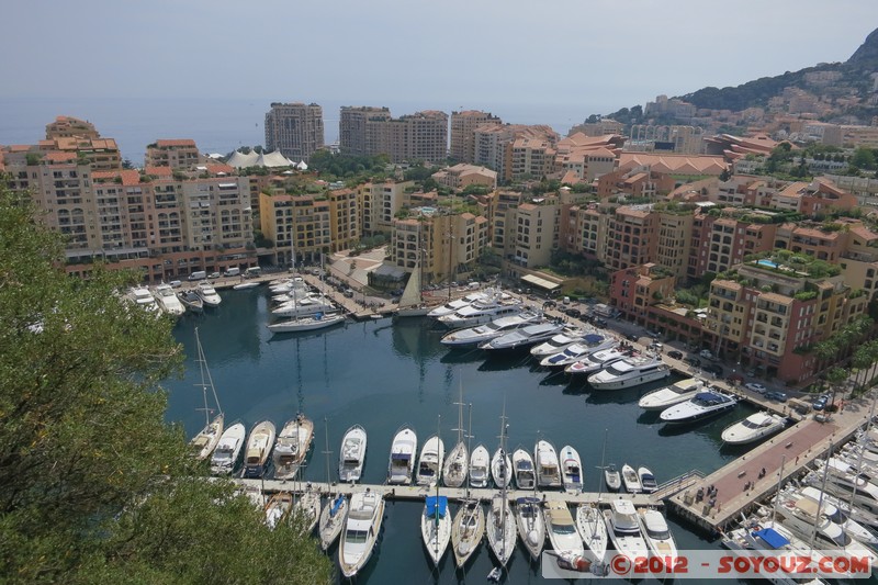 Monaco - Le Rocher - Vue sur le Port de Fontvieille
Mots-clés: Port bateau