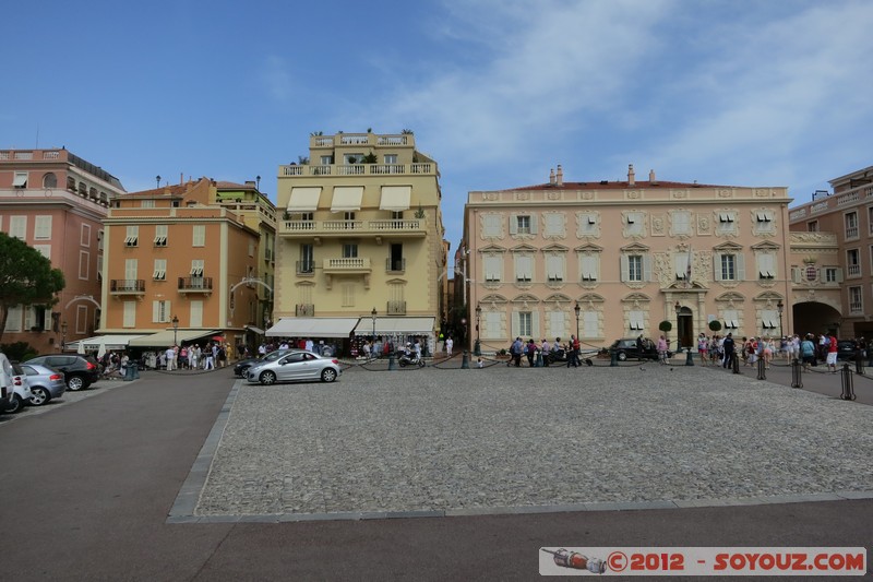 Monaco - Le Rocher - Place du Palais
