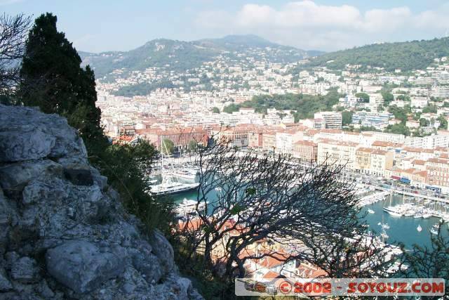 Nice - Le port depuis la Colline du Chateau
