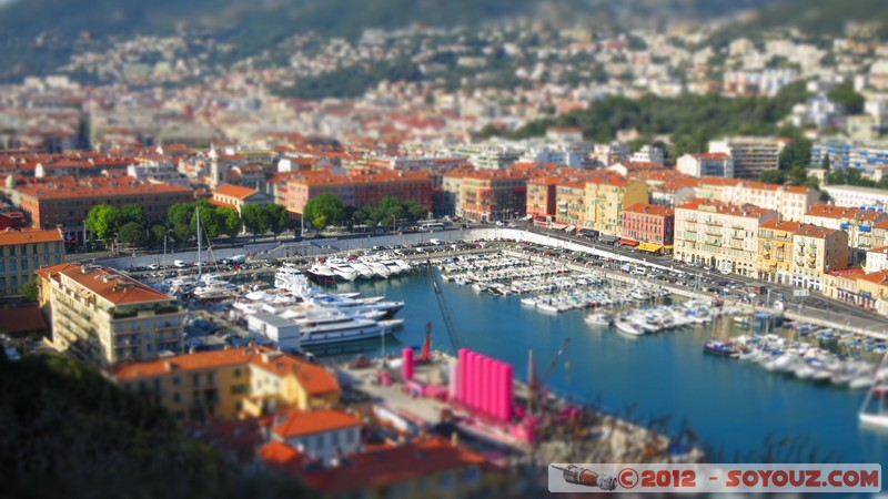 Nice - Colline du Chateau - Vue sur le port
Mots-clés: Art picture