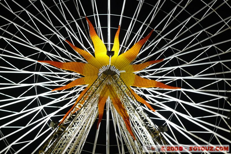 Nice by Night - Place Massena - Grande Roue
Mots-clés: Nuit