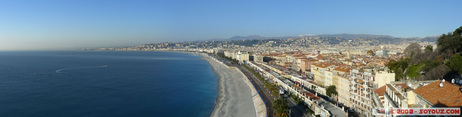 Nice - La Promenade des Anglais depuis la Colline du Chateau - panorama
Mots-clés: panorama mer