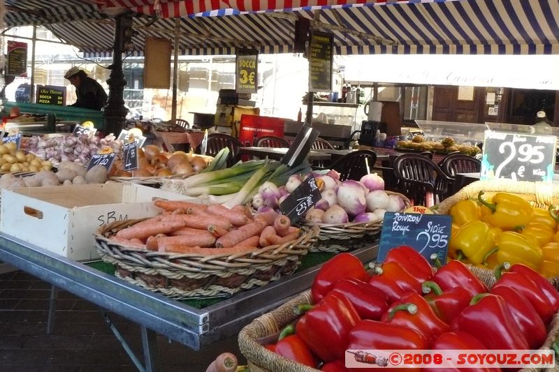 Nice - Le Cours Saleya - Marche
Mots-clés: Marche