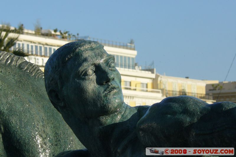 Nice - Place Massena - Fontaine du Soleil
Mots-clés: Fontaine sculpture