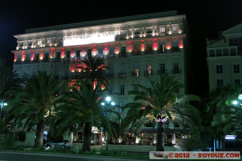 Nice by Night - Promenade des Anglais - Hotel West End
Mots-clés: FRA France geo:lat=43.69438036 geo:lon=7.25987077 geotagged Nice Provence-Alpes-CÃ´te d&#039;Azur Saint-Philippe Nuit
