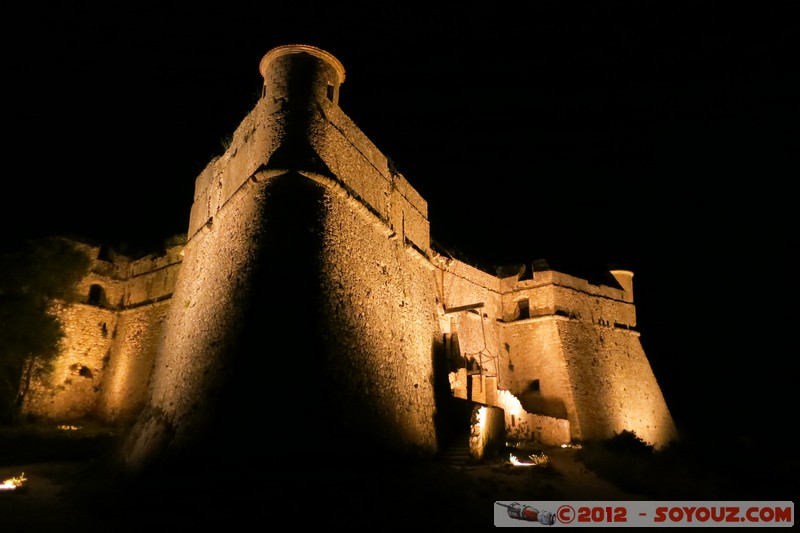 Fort du Mont-Alban by Night
Mots-clés: FRA France geo:lat=43.70101638 geo:lon=7.30046868 geotagged Provence-Alpes-CÃ´te d&#039;Azur Villefranche-sur-Mer Nuit chateau