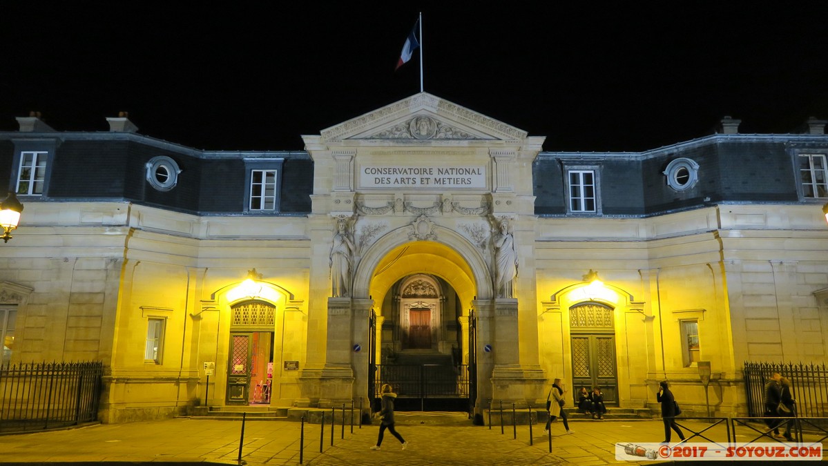 Paris by night - Musee des Arts et Metiers
Mots-clés: FRA France geo:lat=48.86704380 geo:lon=2.35434651 geotagged le-de-France Paris 06 Ancien - Quartier Porte-Saint-Denis Paris 10 Nuit Musee des Arts et Metiers