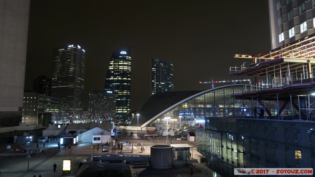 La Defense by night - Esplanade
Mots-clés: FRA France geo:lat=48.89119939 geo:lon=2.23667264 geotagged le-de-France La Defense Puteaux Nuit