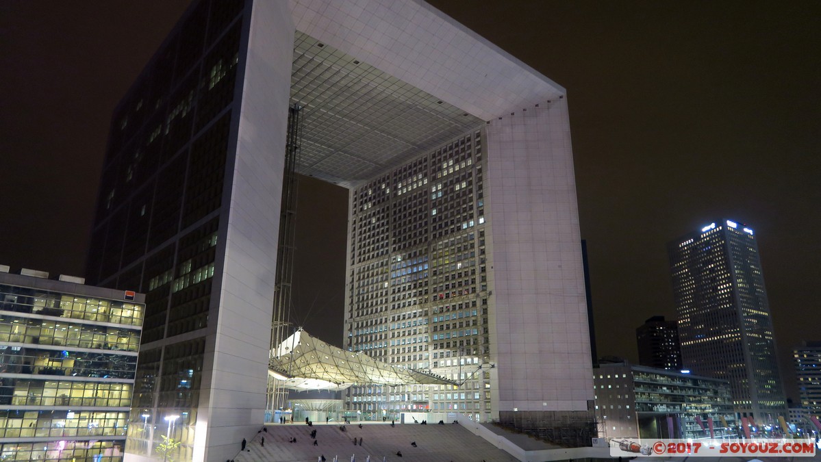 La Defense by night - La Grande Arche
Mots-clés: FRA France geo:lat=48.89167554 geo:lon=2.23634005 geotagged le-de-France La Defense Puteaux Nuit La Grande Arche