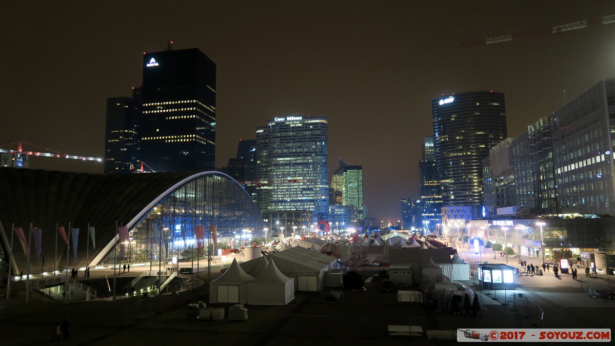 La Defense by night - Esplanade
Mots-clés: FRA France geo:lat=48.89231040 geo:lon=2.23610401 geotagged le-de-France La Defense Puteaux Nuit skyscraper CNIT