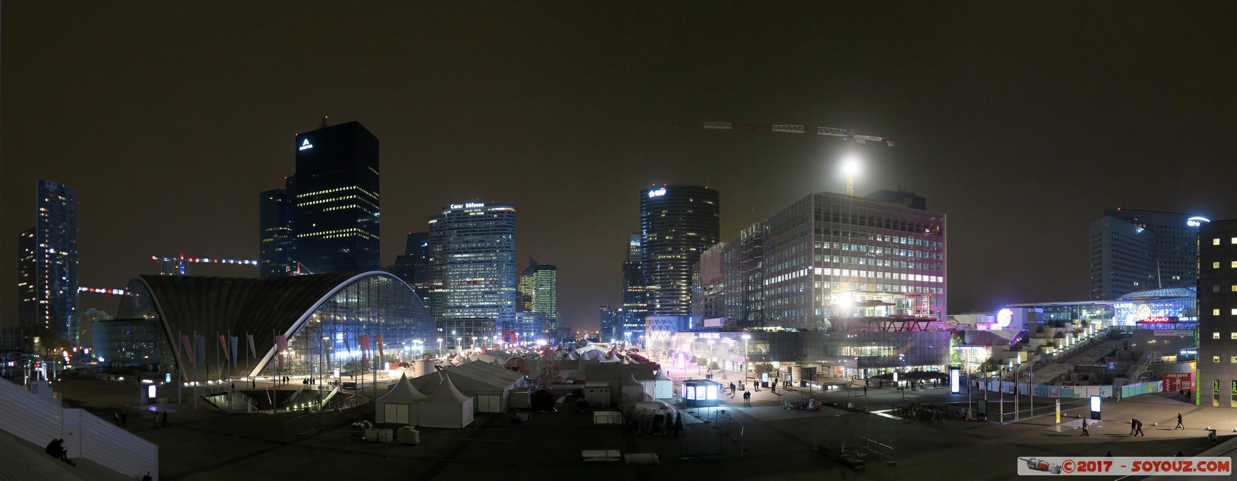 La Defense by night - Esplanade - panorama
Mots-clés: FRA France geo:lat=48.89231040 geo:lon=2.23610401 geotagged le-de-France La Defense Puteaux Nuit panorama skyscraper CNIT