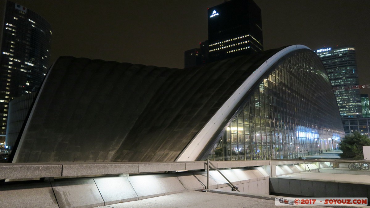 La Defense by night - CNIT
Mots-clés: FRA France geo:lat=48.89253436 geo:lon=2.23755509 geotagged le-de-France La Defense Puteaux Nuit CNIT