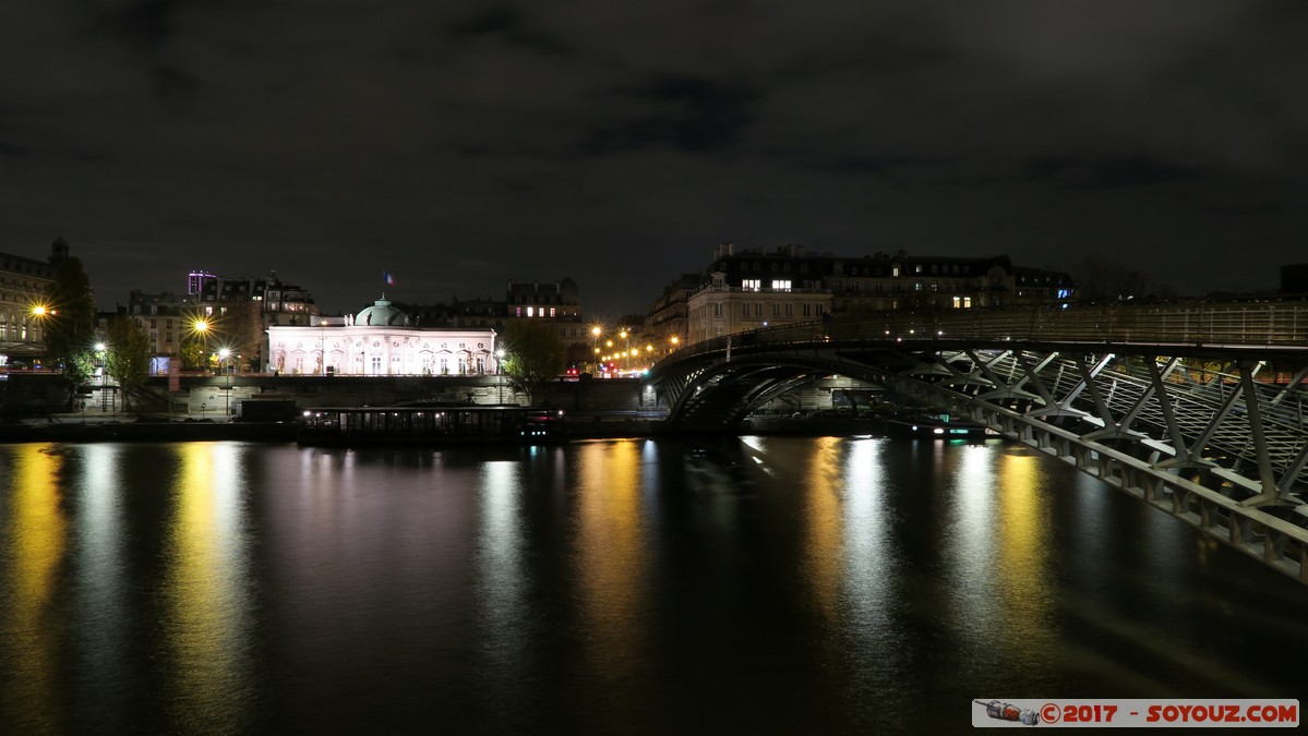 Paris by night - Hotel de Salm et Passerelle Léopold-Sédar-Senghor
Mots-clés: FRA France geo:lat=48.86221975 geo:lon=2.32559860 geotagged le-de-France Paris 01 Ancien - Quartier Tuileries Paris 07 Nuit Port des Tuileries Hotel de Salm Art picture Lumiere