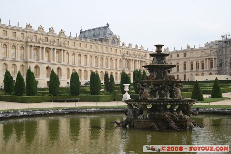 Chateau de Versailles - Pyramide
Mots-clés: chateau Fontaine patrimoine unesco