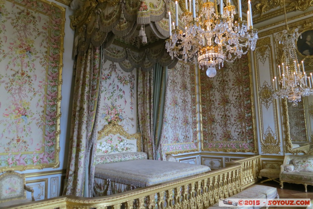 Chateau de Versailles - Chambre de la Reine
Mots-clés: FRA France geo:lat=48.80441856 geo:lon=2.12026477 geotagged le-de-France Versailles Chateau de Versailles chateau patrimoine unesco