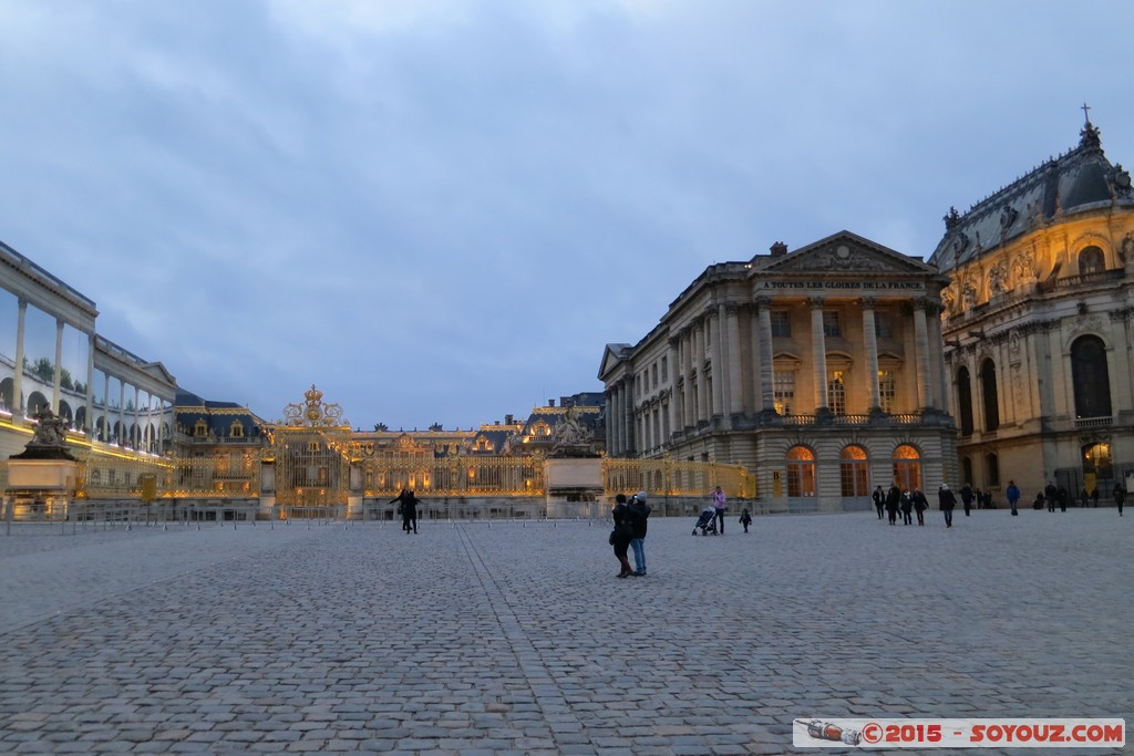 Chateau de Versailles - Cour d'Honneur
Mots-clés: FRA France geo:lat=48.80415711 geo:lon=2.12263584 geotagged le-de-France Versailles Chateau de Versailles chateau patrimoine unesco