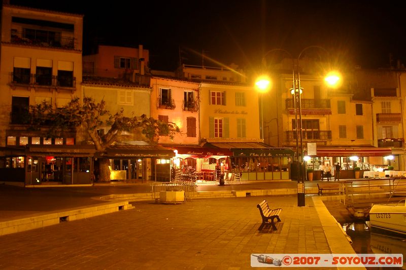 Le port de Cassis
Mots-clés: Nuit Port