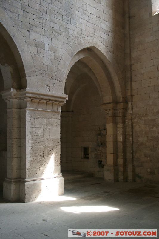 Eglise
Mots-clés: Eglise Abbaye