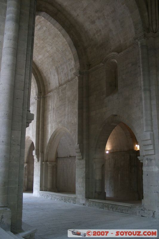 Eglise
Mots-clés: Eglise Abbaye