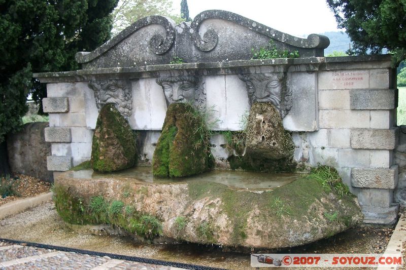 Fontaine
