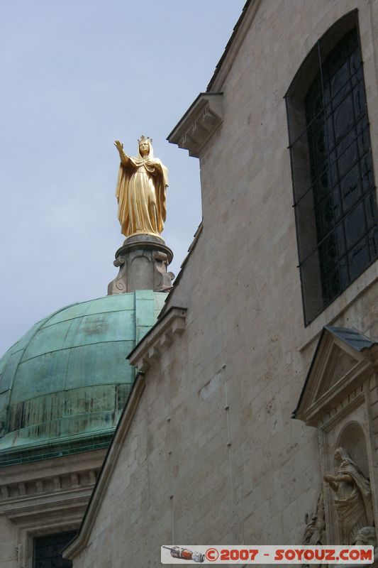 Ville d'Apt
L'église
Mots-clés: Eglise