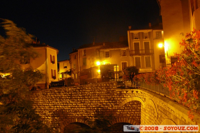 Moustiers-Sainte-Marie
Mots-clés: Nuit