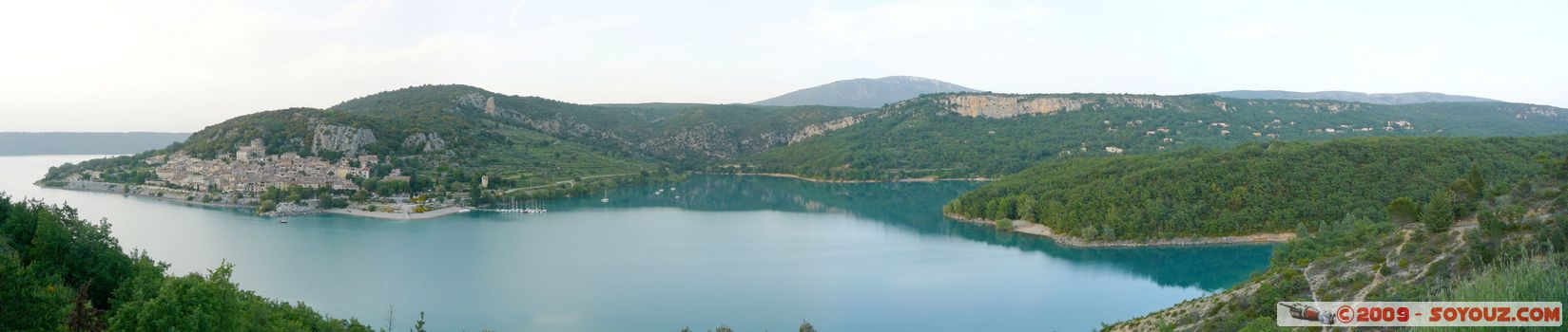 Bauduen et le Lac de Sainte-Croix
Mots-clés: Lac