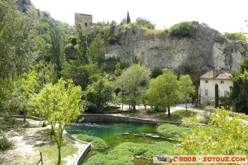 Fontaine-de-Vaucluse
Mots-clés: Riviere