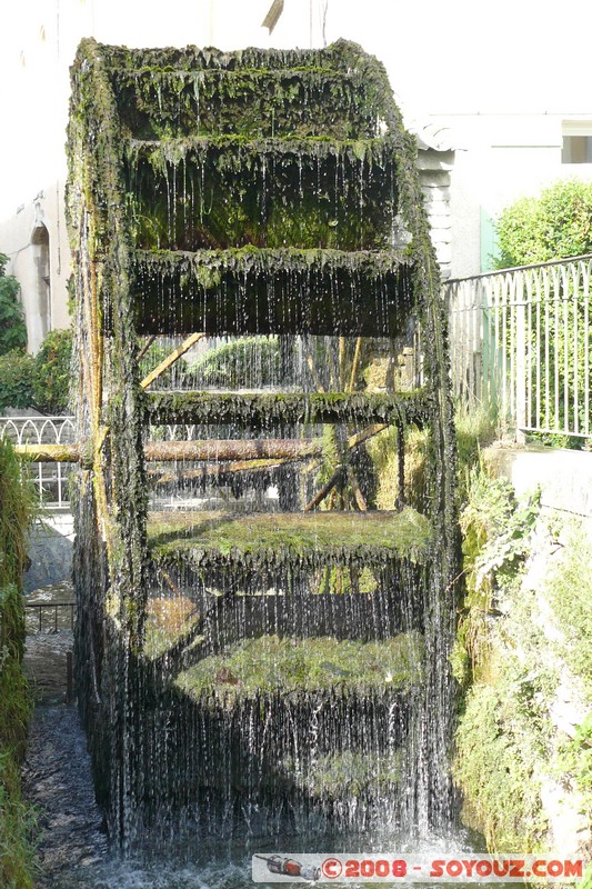 L'Isle-sur-la-Sorgue - roue de l'Hopital
Mots-clés: Roue a aubes