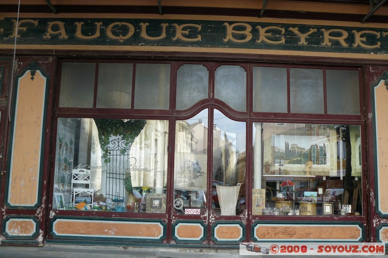 L'Isle-sur-la-Sorgue - commerce
