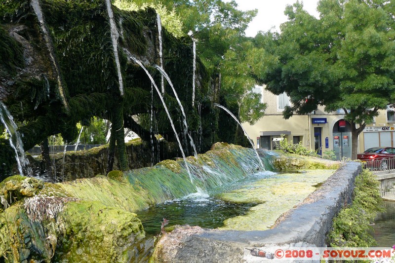 L'Isle-sur-la-Sorgue - roue de la Porte d'Avignon
Mots-clés: Roue a aubes