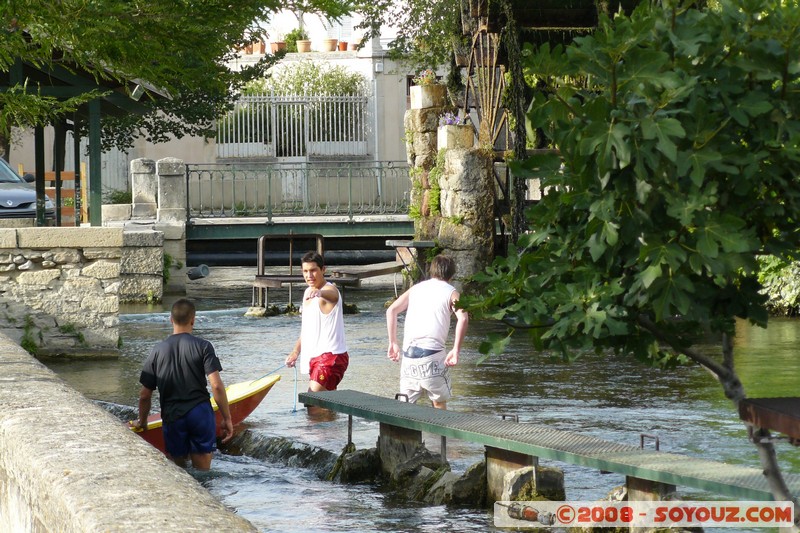 L'Isle-sur-la-Sorgue - Entrainement pour le Corso nautique
