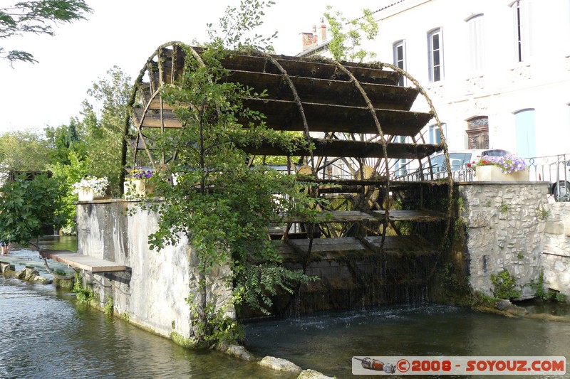 L'Isle-sur-la-Sorgue - roue des Lices
Mots-clés: Roue a aubes