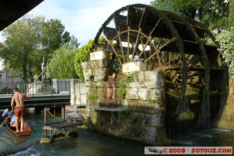 L'Isle-sur-la-Sorgue - roue des Minimes
Mots-clés: Roue a aubes