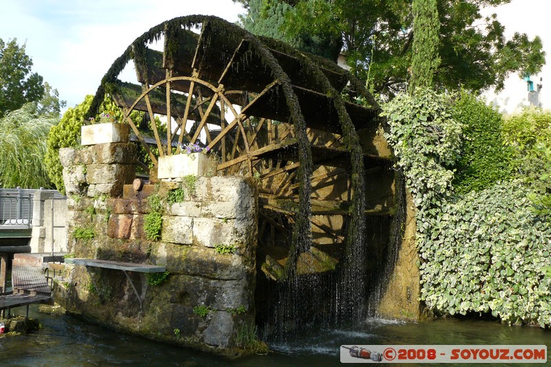 L'Isle-sur-la-Sorgue - roue des Minimes
Mots-clés: Roue a aubes