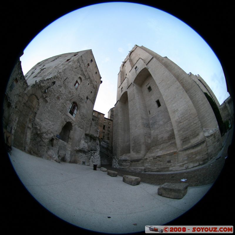 Avignon - Palais des Papes - Tour Saint-Laurent
Mots-clés: Fish eye Eglise chateau patrimoine unesco