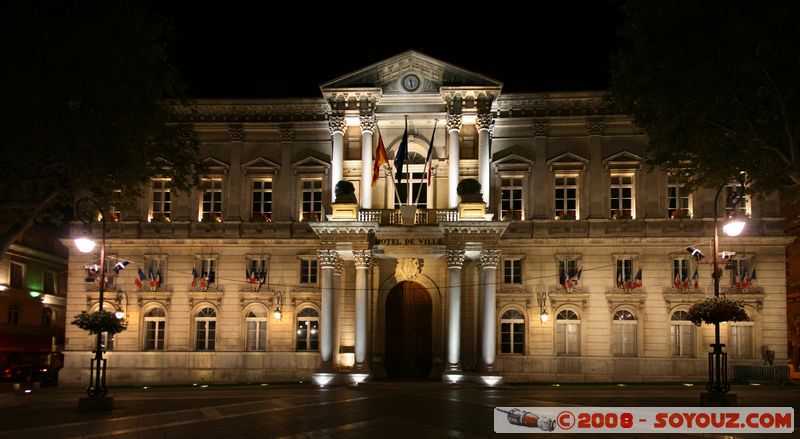 Avignon by Night - Hotel de Ville
Mots-clés: Nuit panorama