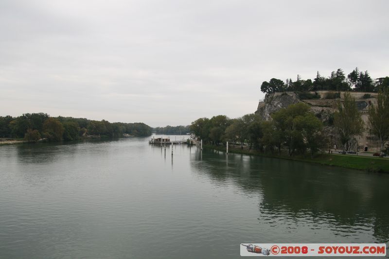 Avignon - Pont Saint-Benezet - vue sur le Rhone
Mots-clés: Pont Ruines patrimoine unesco