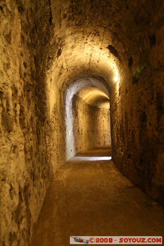 Theatre antique d'Orange
Mots-clés: Ruines Romain patrimoine unesco